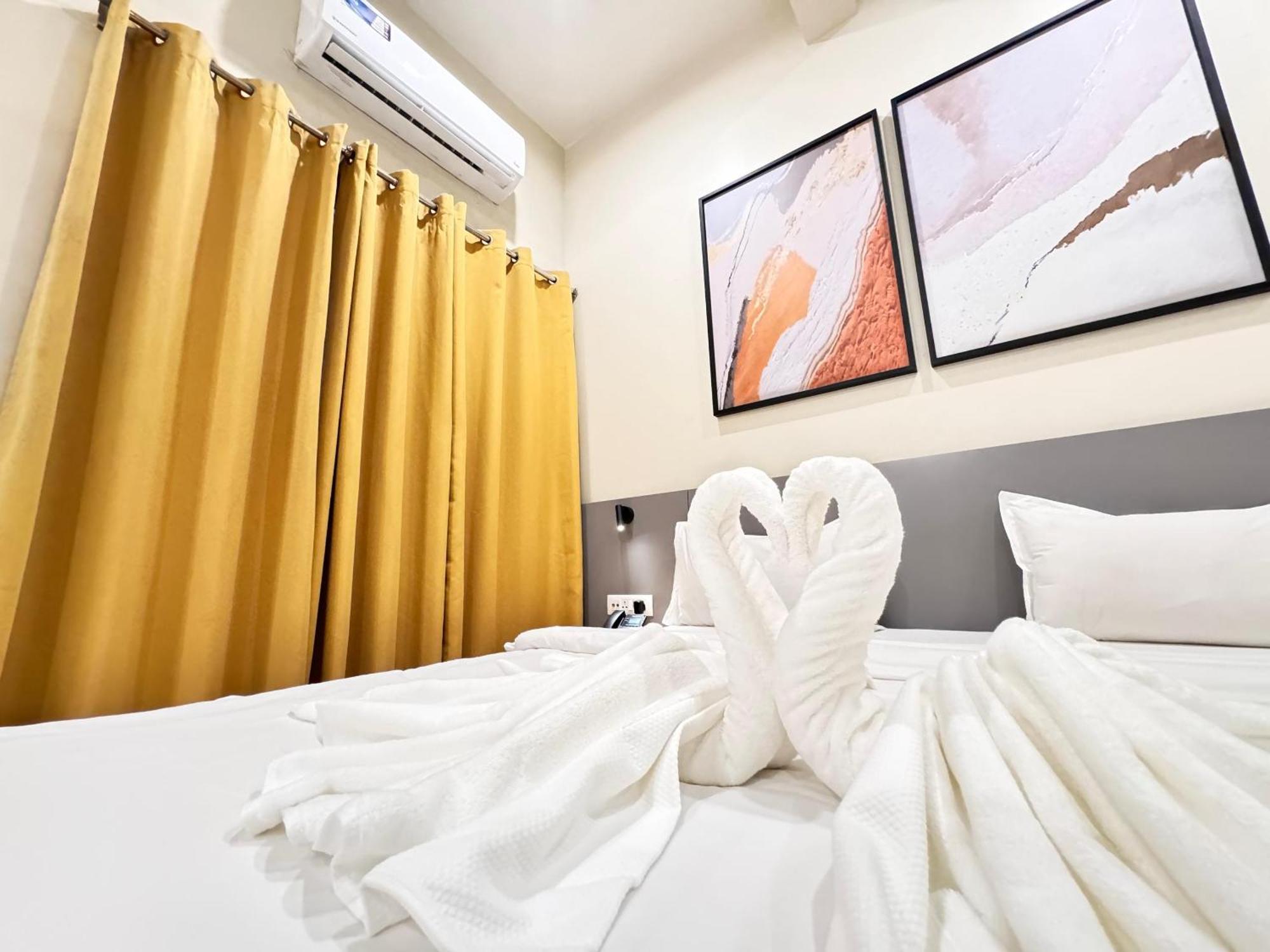 Ixoras Hotel Lemba Кіншаса Екстер'єр фото